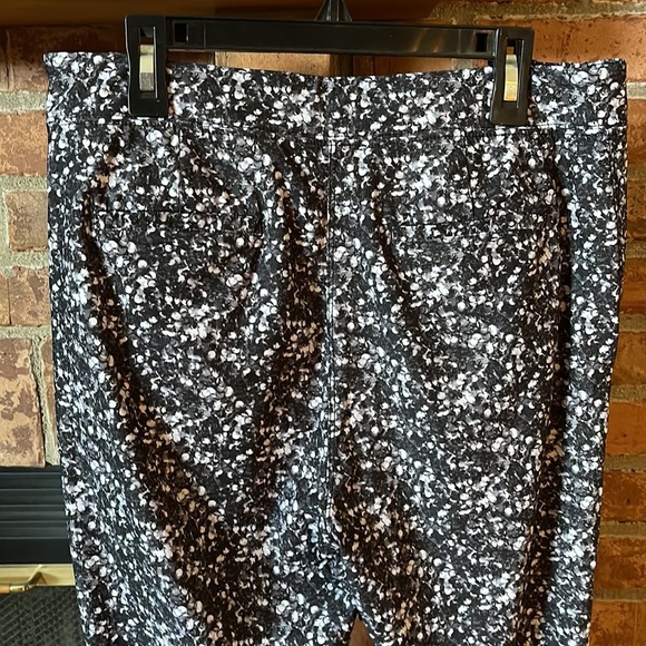 Lululemon Jet Crop Shimmy Shimmer Black Joggers - Picture 5 of 6